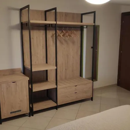Tra Gli Ulivi 3*