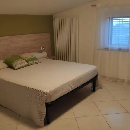 Tra Gli Ulivi Bed and Breakfast 3*