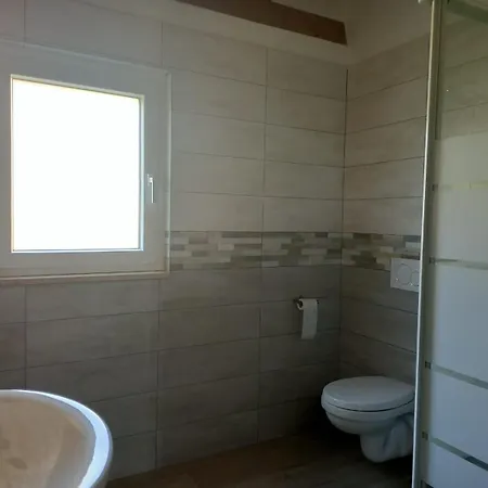 Tra Gli Ulivi 3*