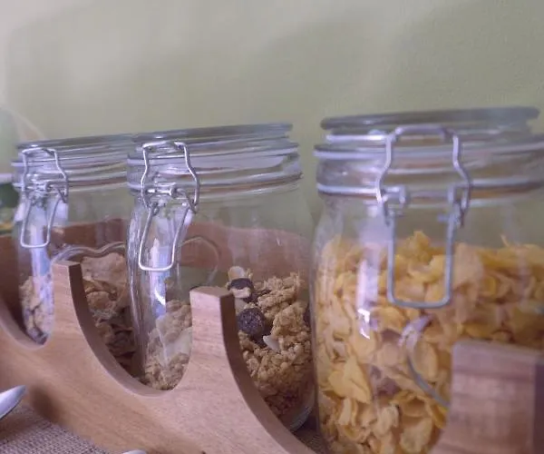 Tra Gli Ulivi Bed & Breakfast 3*